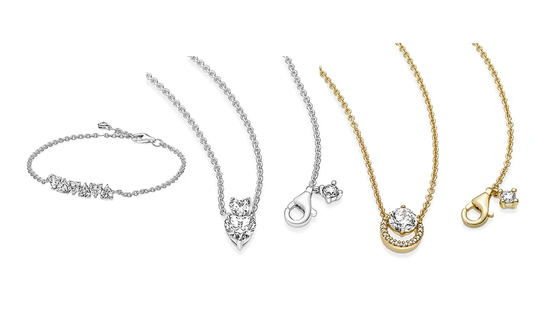 無盡璀璨愛心寶石手鏈NT$2,880、璀璨雙心短項鏈NT$3,280、璀璨光環短項鏈NT$7,380。 無盡璀璨愛心寶石手鏈NT$2,880、璀璨雙心短項鏈NT$3,280、璀璨光環短項鏈NT$7,380。