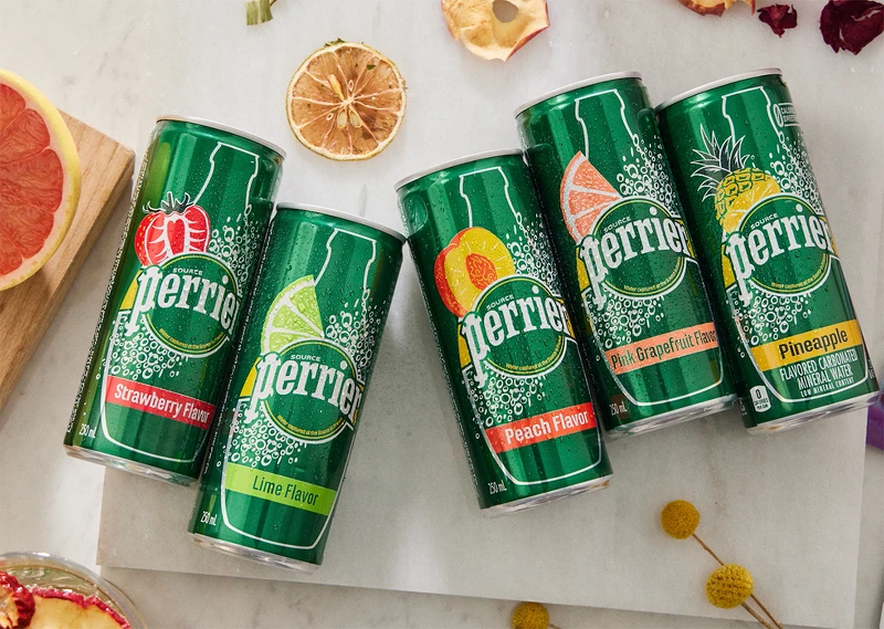 簡單自然、草本植萃、無糖水果風味的氣泡水,無酒精、低酒精氣泡飲逐漸成為疫情世代民眾新寵。 簡單自然、草本植萃、無糖水果風味的氣泡水,無酒精、低酒精氣泡飲逐漸成為疫情世代民眾新寵。