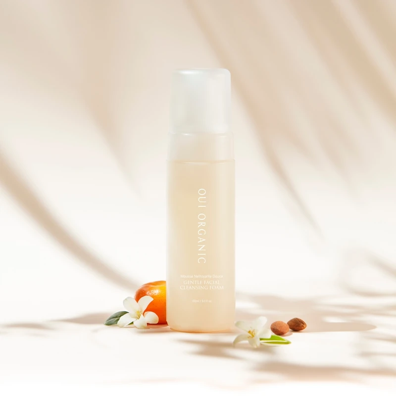 OUI ORGANIC唯有機耗時兩年研發香氛保養系列,首款「橙花綿綿慕斯」橙花保濕柔嫩潔顏慕斯打造植萃保養新境界。 OUI ORGANIC唯有機耗時兩年研發香氛保養系列,首款「橙花綿綿慕斯」橙花保濕柔嫩潔顏慕斯打造植萃保養新境界。