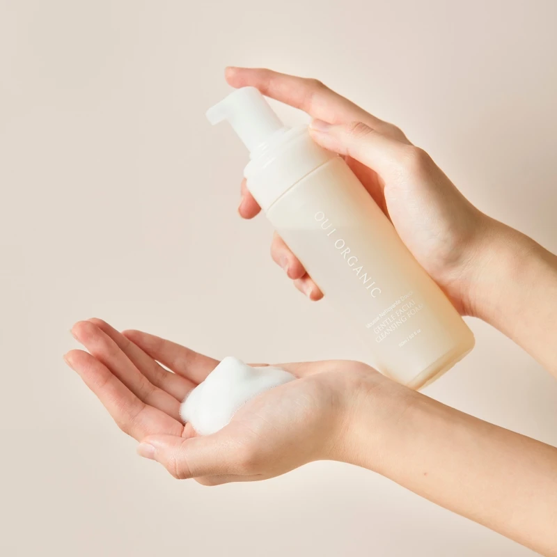 OUI ORGANIC唯有機橙花保濕柔嫩潔顏慕斯150ml,NT1,080。 OUI ORGANIC唯有機橙花保濕柔嫩潔顏慕斯150ml,NT1,080。