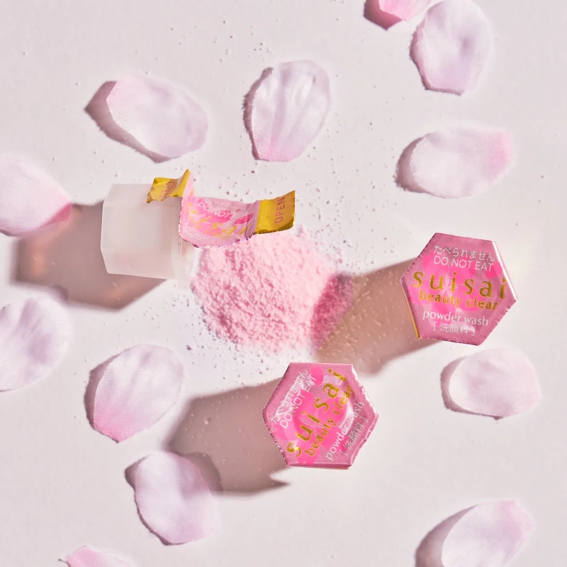 KANEBO佳麗寶suisai淨透酵素粉N(櫻花蜜桃香)0.4g*32顆,NT680。 KANEBO佳麗寶suisai淨透酵素粉N(櫻花蜜桃香)0.4g*32顆,NT680。