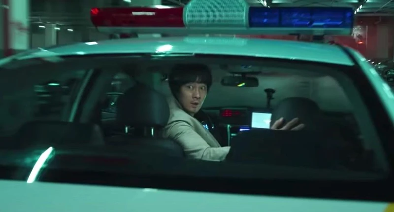 《外星+人》蘇志燮 飾演 文道錫 《外星+人》蘇志燮 飾演 文道錫