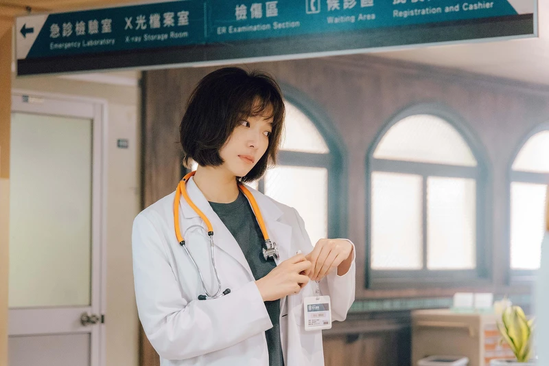 ▲▼蔡淑臻在劇中對上純情男朱軒洋。（圖 /公視提供）