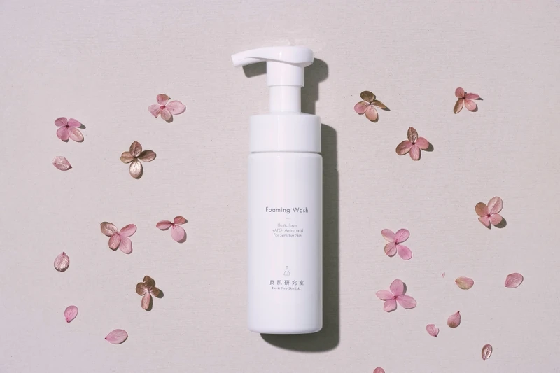良肌研究室極密泡沫洗顏慕斯150ml，NT480。