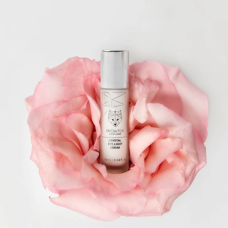 Snow Fox水晶眼部精華液10ml,NT1,050。 Snow Fox水晶眼部精華液10ml,NT1,050。
