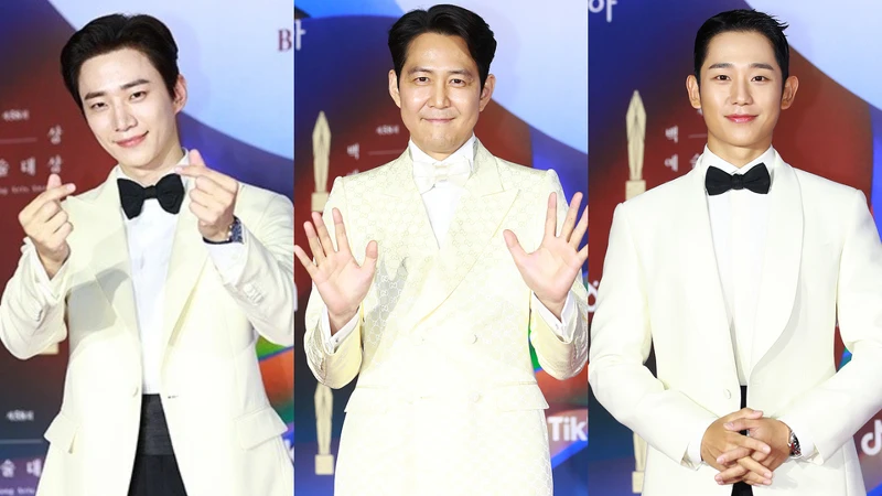 李俊昊、李政宰與丁海寅身穿白色正裝 李俊昊、李政宰與丁海寅身穿白色正裝