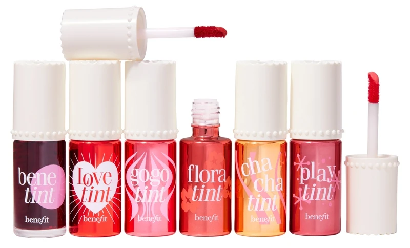 benefit染唇液家族。 benefit染唇液家族。