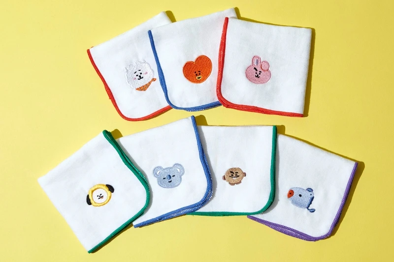 NARUKO BT21隨便擦都亮晶巾情境圖。 NARUKO BT21隨便擦都亮晶巾情境圖。