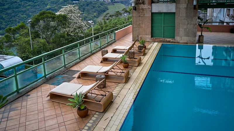 峇里島風情半露天戶外泳池 峇里島風情半露天戶外泳池