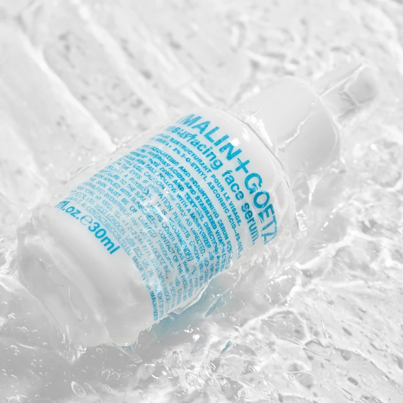 (MALIN+GOETZ)煥膚亮顏精華情境圖。