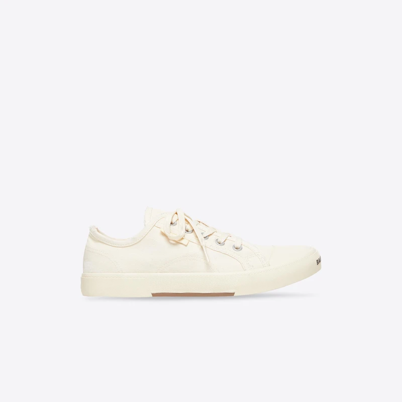 PARIS LOW TOP TRAINERS 低筒仿舊帆布鞋,NT 18,200 PARIS LOW TOP TRAINERS 低筒仿舊帆布鞋,NT 18,200