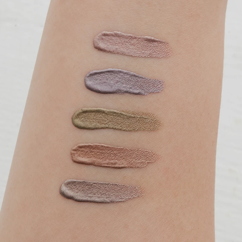 RMK經典水感眼蜜手部試色,由上至下#01、#02、#03、#04、#05。 RMK經典水感眼蜜手部試色,由上至下#01、#02、#03、#04、#05。