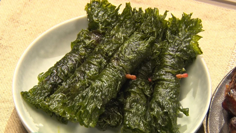 第三集出現東北地區鄉土料理紫蘇捲(ささ結)。 第三集出現東北地區鄉土料理紫蘇捲(ささ結)。