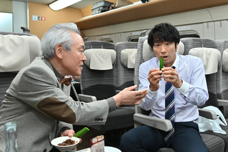 最後一集還蹦出了移動居酒屋同好。 最後一集還蹦出了移動居酒屋同好。