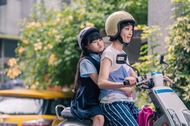 《你,敢不敢?》驚悚懸疑系列影集,林子熙(右)升格為人母後,在《隔壁女兒的書包》再次接演母親角色 《你,敢不敢?》驚悚懸疑系列影集,林子熙(右)升格為人母後,在《隔壁女兒的書包》再次接演母親角色