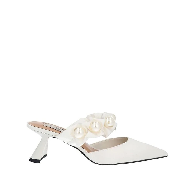 Blythe 珍珠穆勒尖頭高跟鞋,NT2,590。 Blythe 珍珠穆勒尖頭高跟鞋,NT2,590。