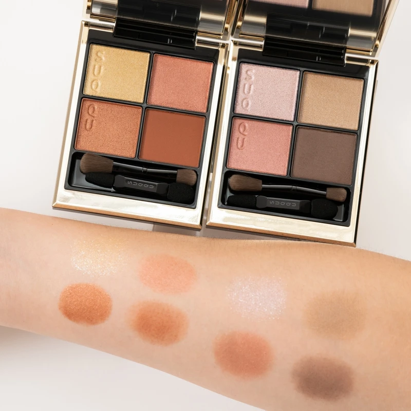 SUQQU晶采盈緻眼彩盤試色(左)#115炎夏、(右)#116紅鏡。 SUQQU晶采盈緻眼彩盤試色(左)#115炎夏、(右)#116紅鏡。