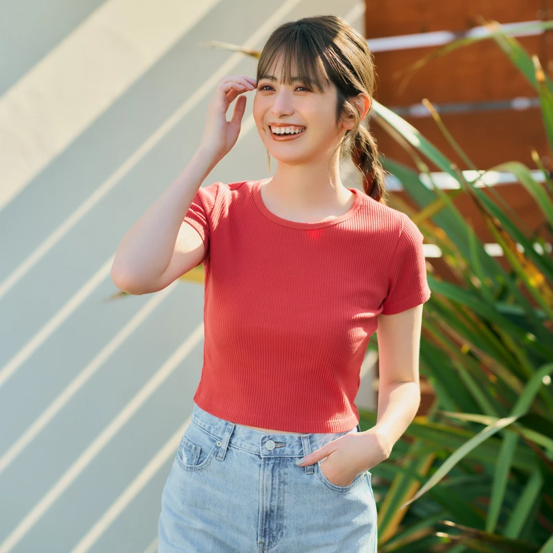 百搭T恤系列290元-390元 百搭T恤系列290元-390元