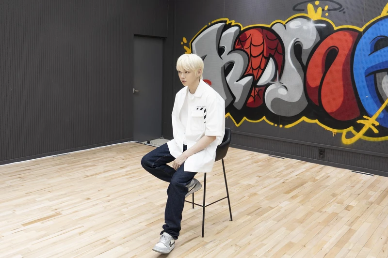 KANGDANIEL接受台灣媒體採訪，表達本次專輯概念