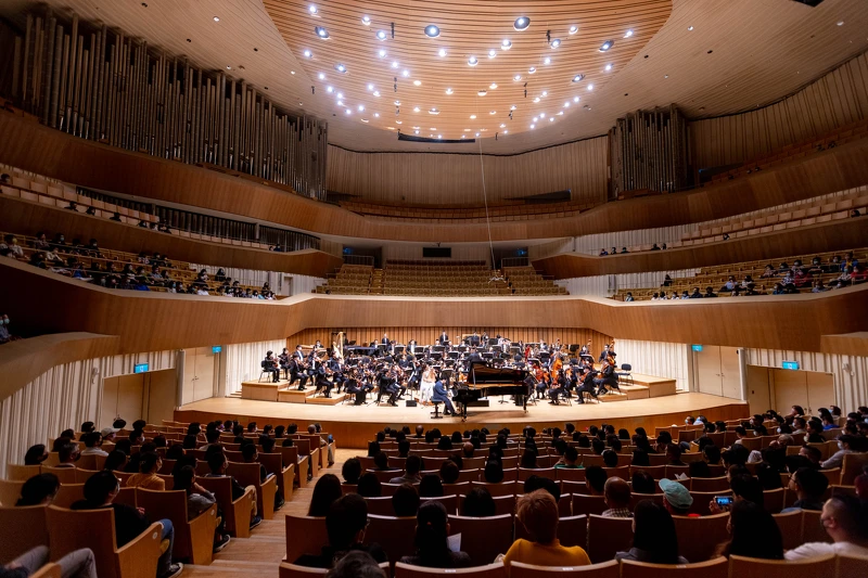 不畏疫情,感動開演