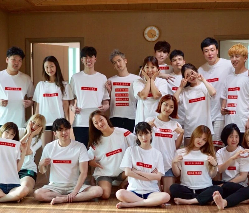 IU與其團隊感情相當堅厚