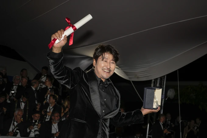 宋康昊成韓影史首位獲坎城最佳男主角演員