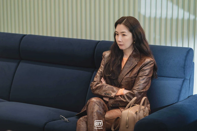 《流星》崔志宇飾演國民女星殷時宇. 《流星》崔志宇飾演國民女星殷時宇.