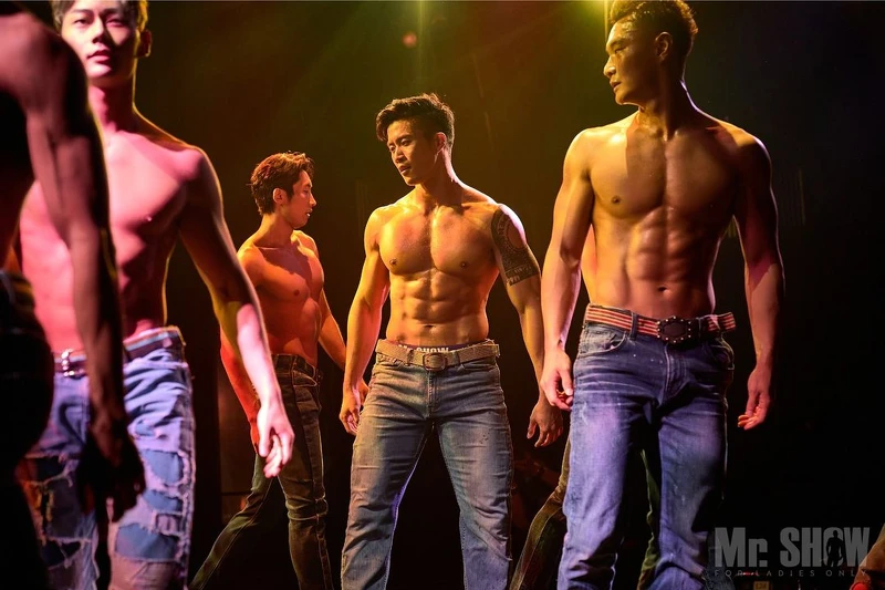 19禁猛男秀Mr.SHOW 19禁猛男秀Mr.SHOW