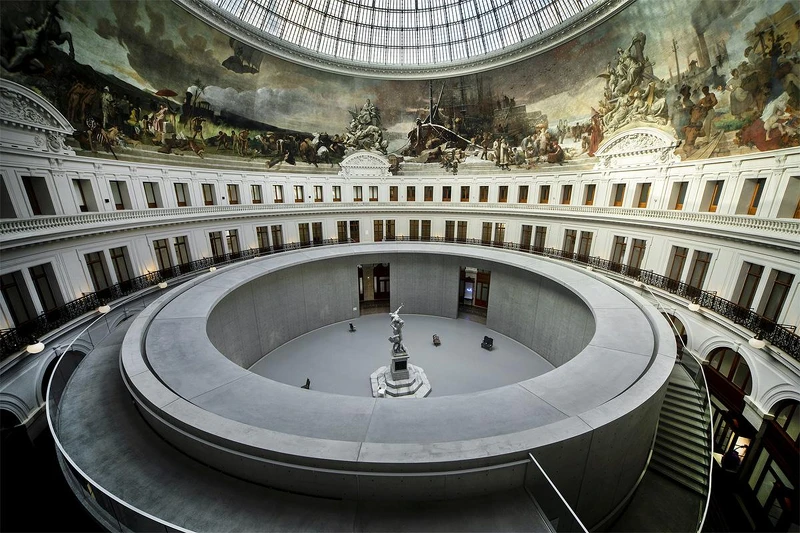 「證券交易所(皮諾私人美術館)」©Yuji ONO 「證券交易所(皮諾私人美術館)」©Yuji ONO