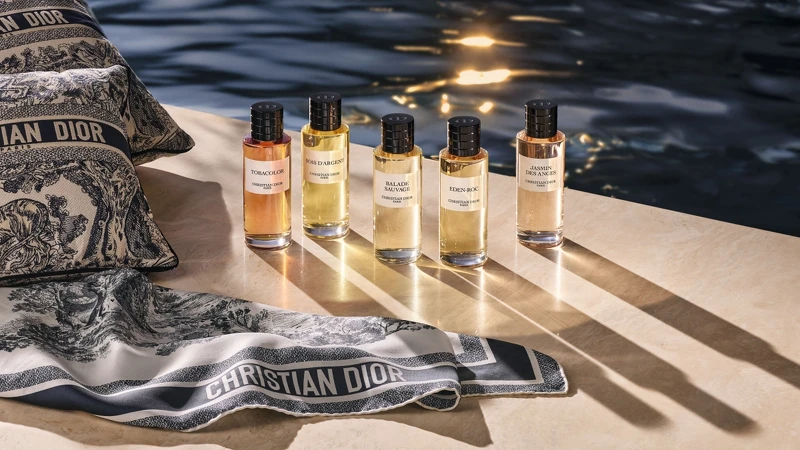 迪奧香氛世家海洋度假限量版情境圖。