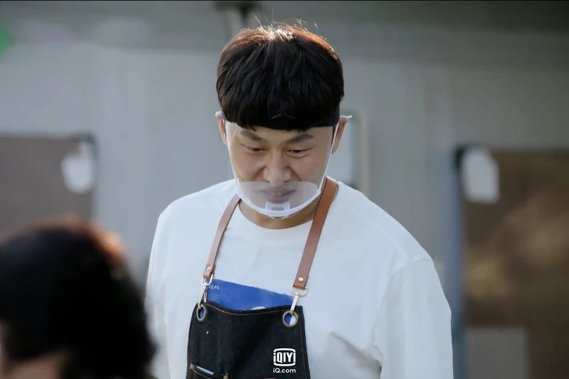 吳代煥因為一直攪拌炸薯條的油鍋,於是出現最大危機! 吳代煥因為一直攪拌炸薯條的油鍋,於是出現最大危機!