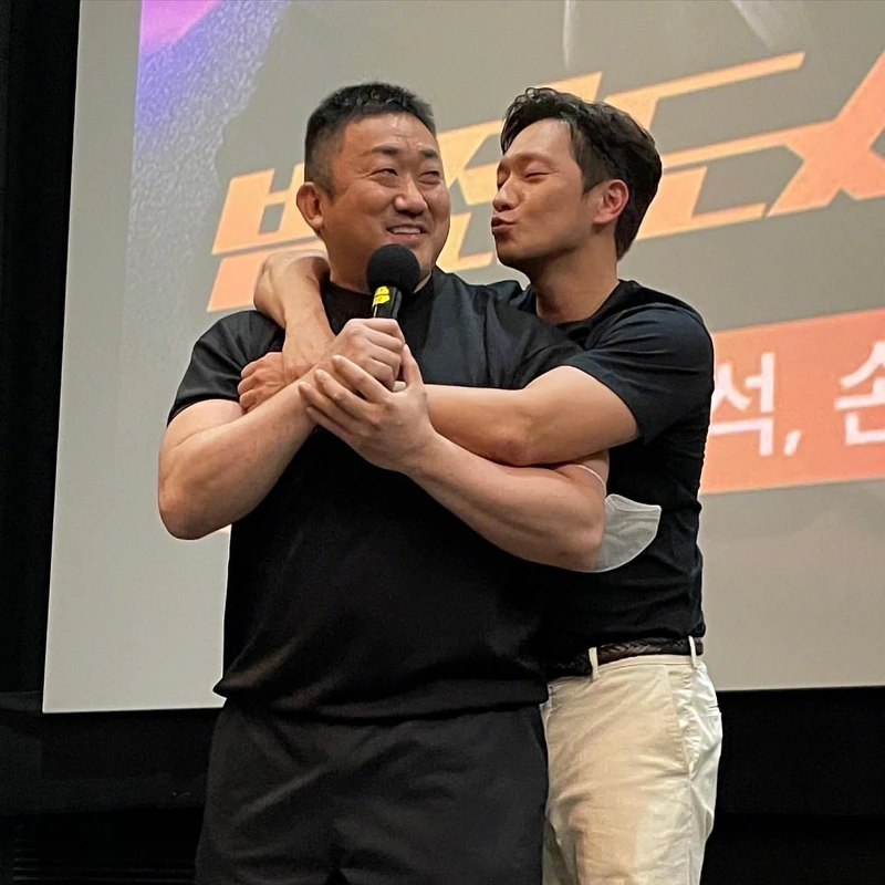 《犯罪都市2》馬東石甜喊我是廉美貞 《犯罪都市2》馬東石甜喊我是廉美貞