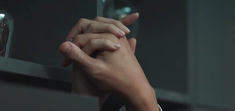 《夏娃的醜聞》反握交扣太經典