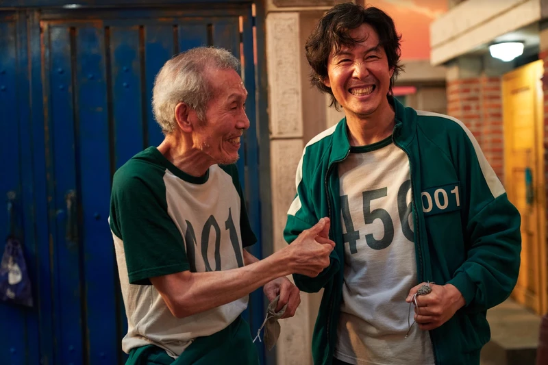 《魷魚遊戲》有觀眾猜測吳一男與成奇勳是父子 《魷魚遊戲》有觀眾猜測吳一男與成奇勳是父子