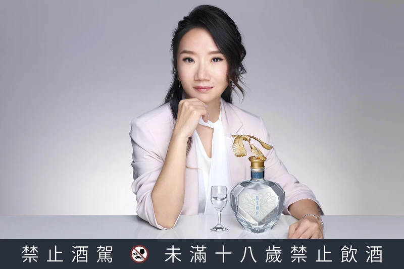 陶晶瑩談起17年的婚姻,認為愛情就像比翼鳥一樣互相扶持,共同面對挑戰 陶晶瑩談起17年的婚姻,認為愛情就像比翼鳥一樣互相扶持,共同面對挑戰