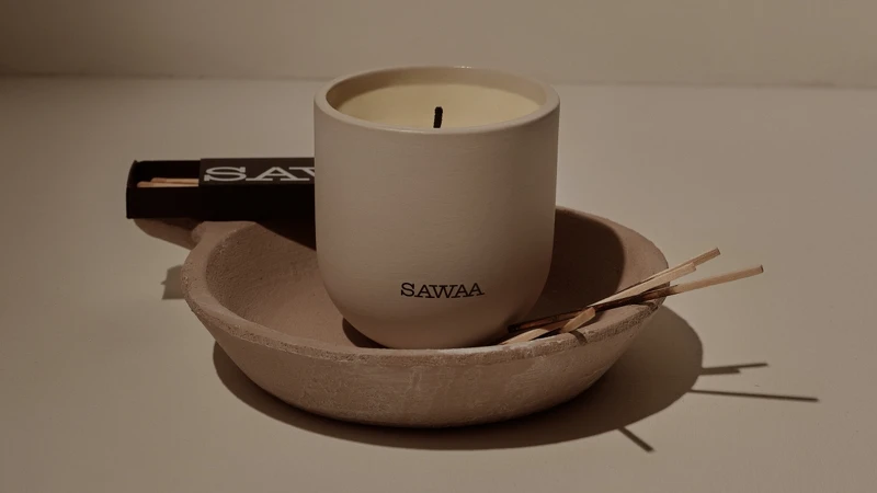 SAWAA慕橙香氛蠟燭，NT2,980。