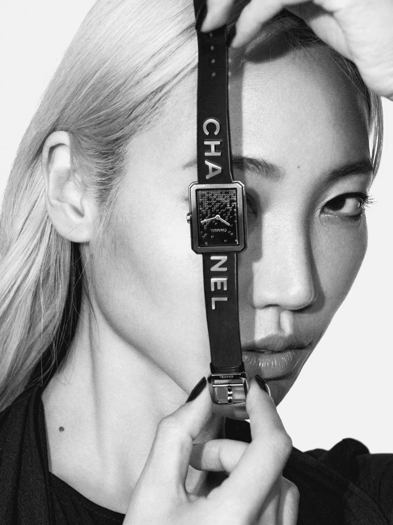 模特兒穿搭演繹Chanel Wanted限定腕錶2022 模特兒穿搭演繹Chanel Wanted限定腕錶2022