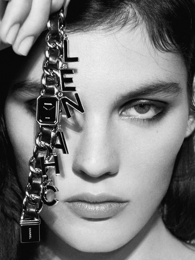 模特兒穿搭演繹Chanel Wanted限定腕錶2022 模特兒穿搭演繹Chanel Wanted限定腕錶2022