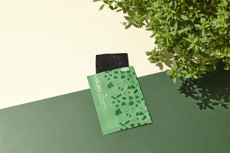 NARUKO茶樹神奇痘痘黑面膜(BT21限量版)12入，NT450