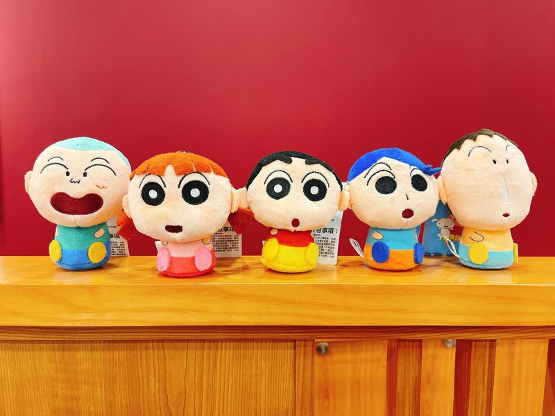 藏壽司台中大遠百店滿額免費送「蠟筆小新春日部防衛隊Q版大頭玩偶」