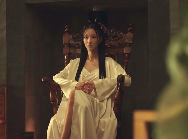 《夏娃的醜聞》徐睿知化身女王