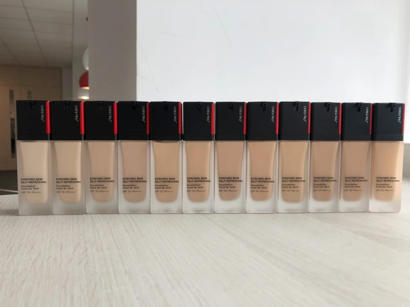 資生堂超進化持久粉底SPF 35/PA++++。 資生堂超進化持久粉底SPF 35/PA++++。