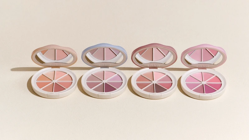LAKA中性色調八色眼影盤。