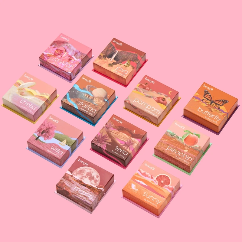 benefit夢遊仙境頰彩蜜粉盒除了蒲公英蜜粉,還多了新色11色。 benefit夢遊仙境頰彩蜜粉盒除了蒲公英蜜粉,還多了新色11色。