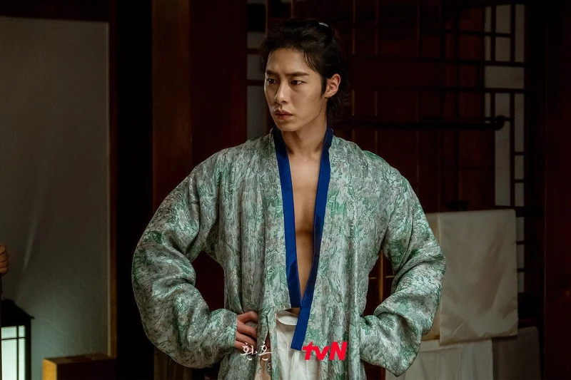 《還魂》李宰旭 《還魂》李宰旭