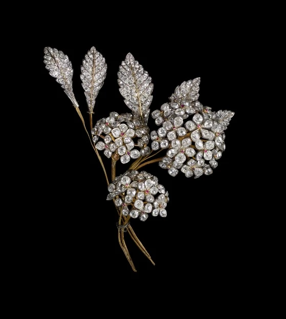 Hortense 王后的繡球花胸針 Hortense 王后的繡球花胸針