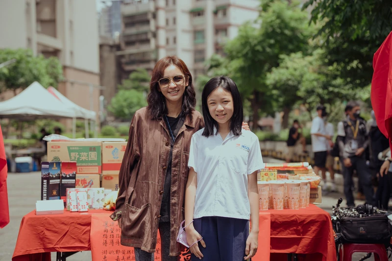 ▲▼陳意涵首度演媽，和《美國女孩》林品彤成了糾結母女。（圖 / CATCHPLAY+提供）