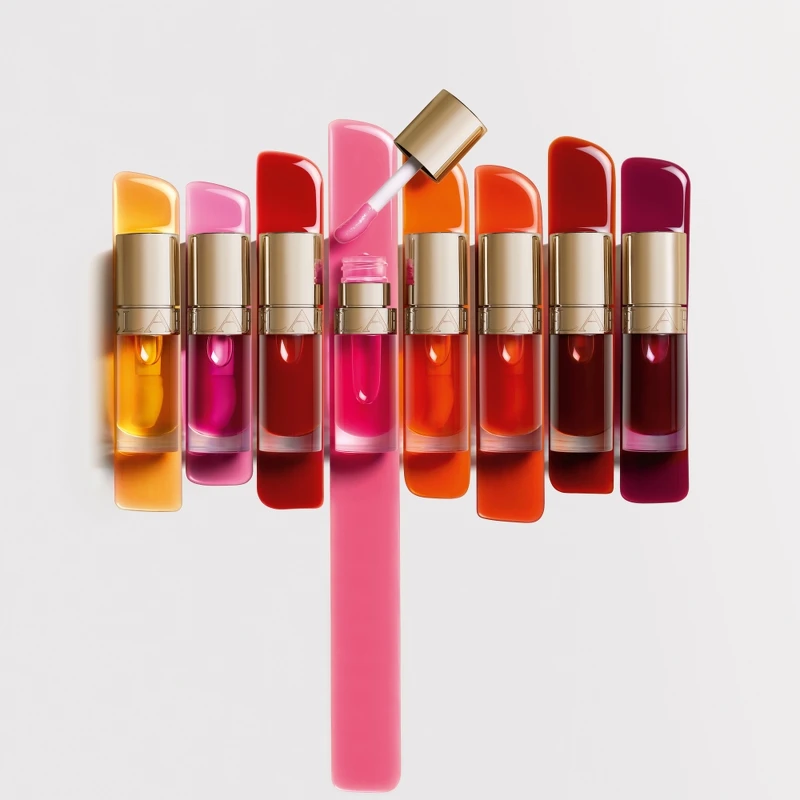 克蘭詩2022全新彈潤植萃美唇油。 克蘭詩2022全新彈潤植萃美唇油。