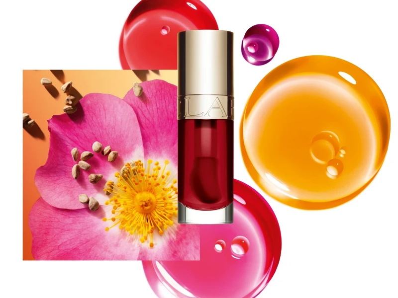 克蘭詩2022全新彈潤植萃美唇油#03艷紅櫻桃。 克蘭詩2022全新彈潤植萃美唇油#03艷紅櫻桃。