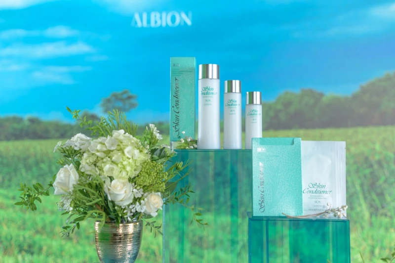 ALBION健康化妝水、健康面膜2022升級更講究環保。 ALBION健康化妝水、健康面膜2022升級更講究環保。